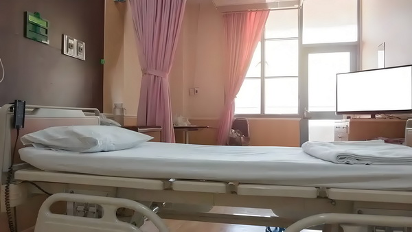 深圳积分入户咨询_预售惨淡人气暴跌谁也救不了“狂妄自大”的那英 气暴跌谁也家进贼了我们